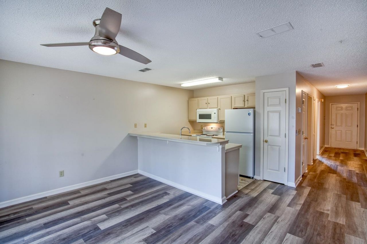 1290 White Tree Ln.  Photo 16