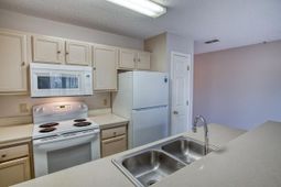 1290 White Tree Ln.  photo 4