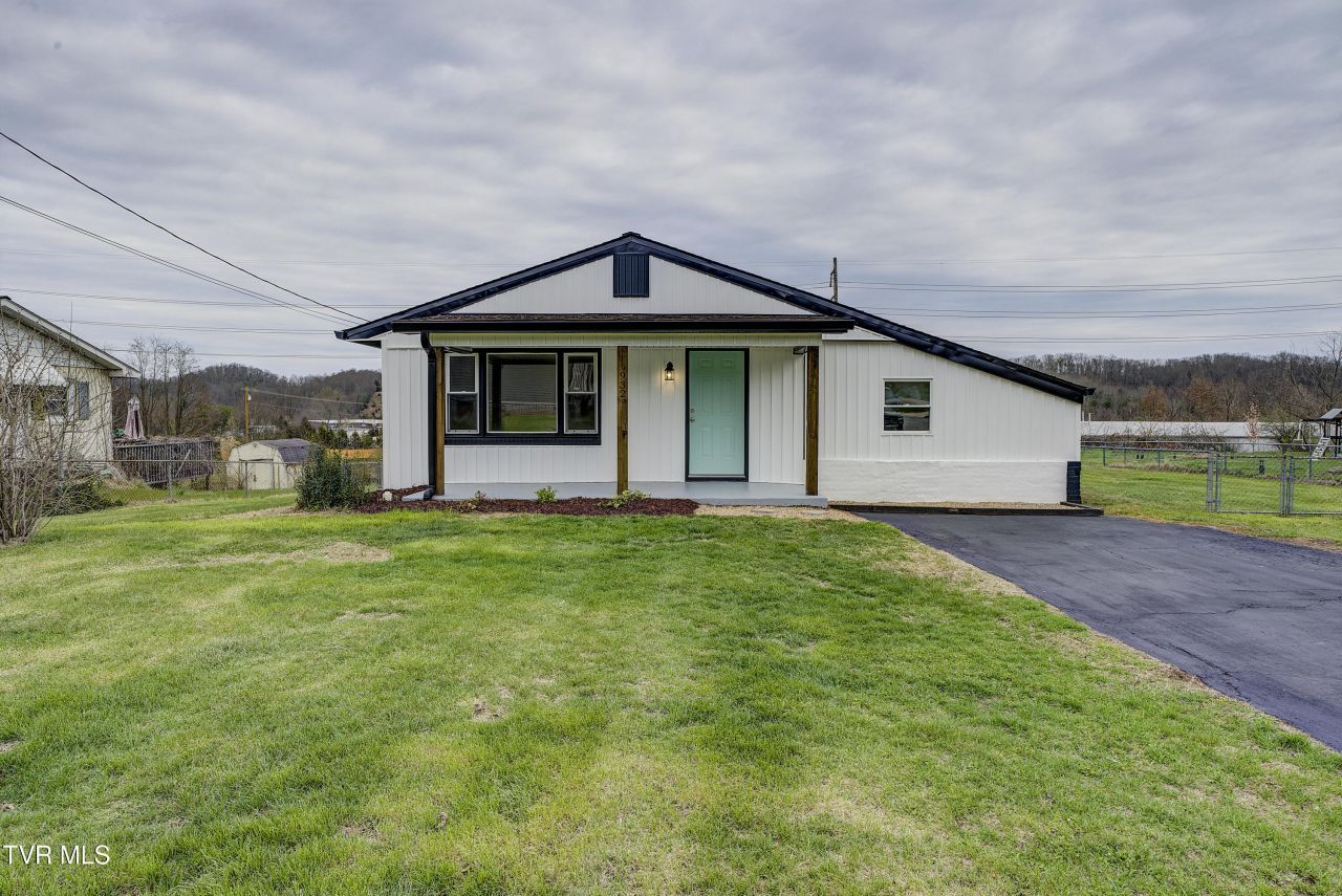 932 East Mountain View Road, Johnson City, TN 37601 Main Photo