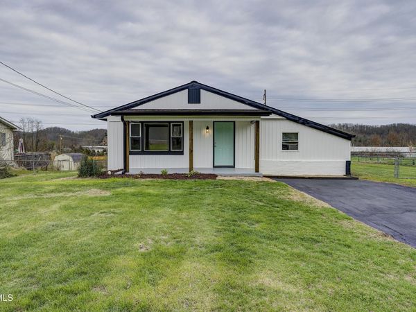 932 East Mountain View Road, Johnson City, TN 37601