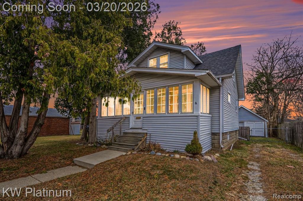 25886 Hoffmeyer Street, Roseville, MI 48066 Main Photo