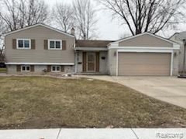 4780 S Tuxedo Drive, Warren, MI 48092