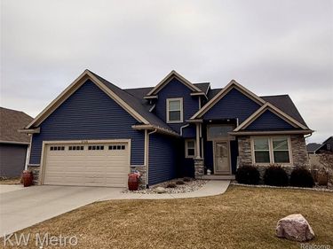 5760 Stone Briar Lane S, Tittabawassee Twp, MI 48623