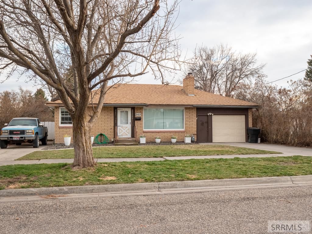 263 W 2nd N, Rigby, ID 83442 Main Photo