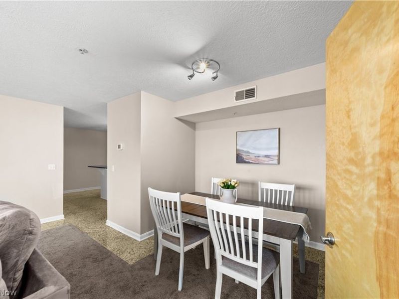 2222 Detroit Avenue, Unit 906, Cleveland, OH 44113 Photo 12