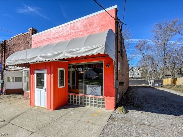 314 Pioneer Street , Akron, OH 44305