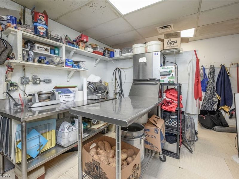 314 Pioneer Street , Akron, OH 44305 Photo 14