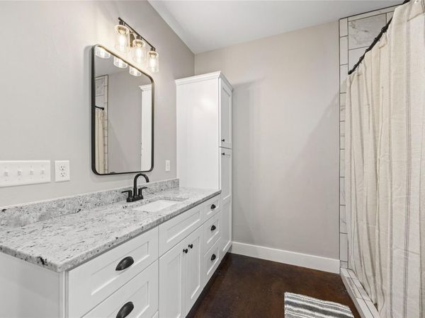 1602 County Road 250 , Burnet, TX 78611