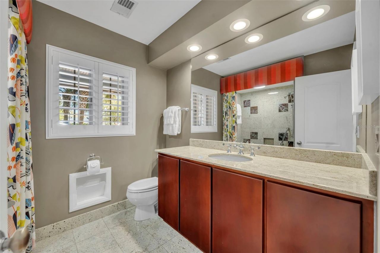 1416 Lake Shore Drive, Orlando, FL 32803 Photo