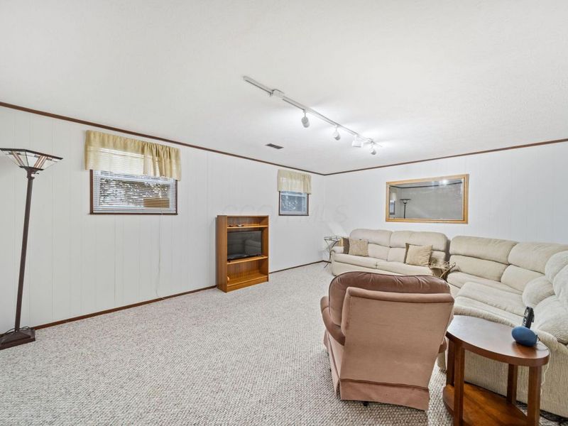 439 Canterwood Court, Columbus, OH 43230 Photo 28