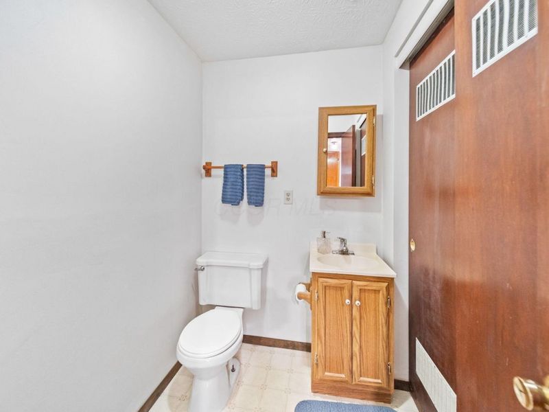 439 Canterwood Court, Columbus, OH 43230 Photo 36