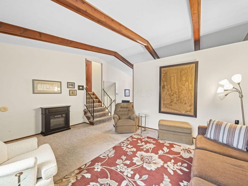 439 Canterwood Court, Columbus, OH 43230 Photo 6