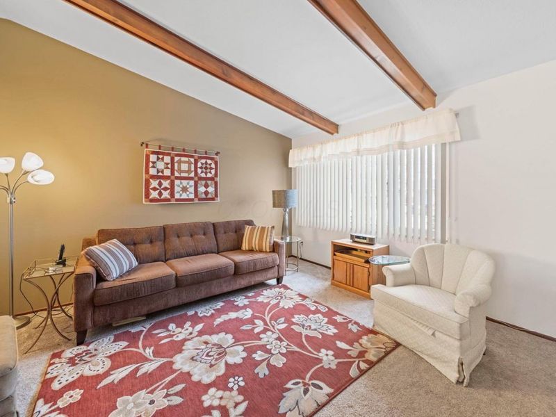 439 Canterwood Court, Columbus, OH 43230 Photo 7