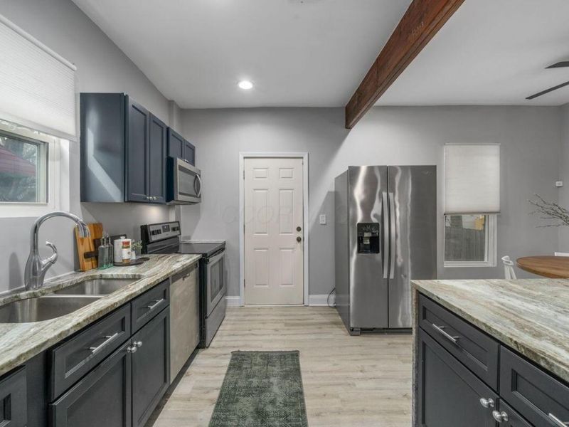 439 Oakwood Avenue, Columbus, OH 43205 Photo 17