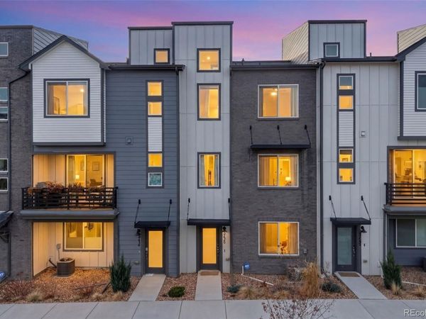 5738 Vivian Street , Arvada, CO 80002