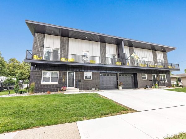 1749 S ONEIDA STREET, Green Bay, WI 54304