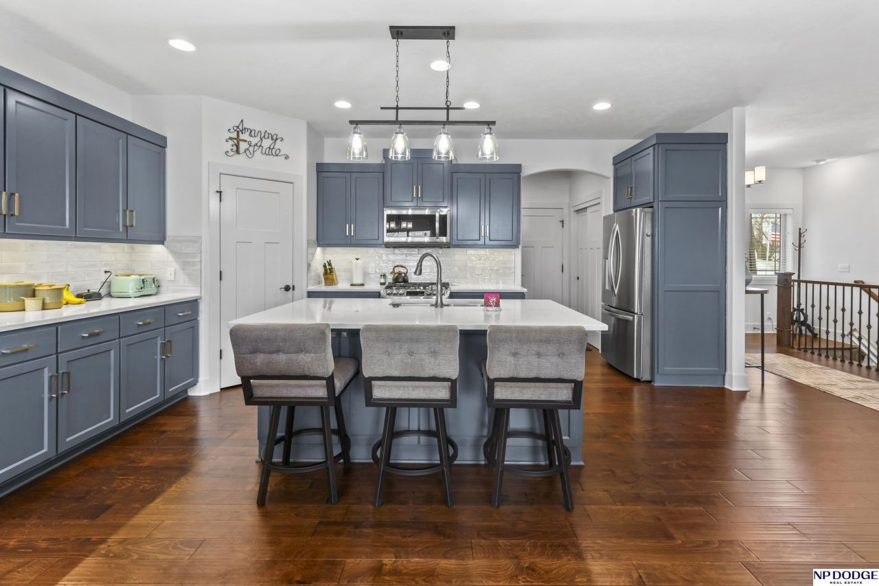 1010 S 17 Avenue, Blair, NE 68008