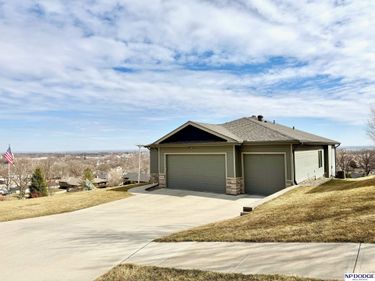 1010 S 17 Avenue, Blair, NE 68008