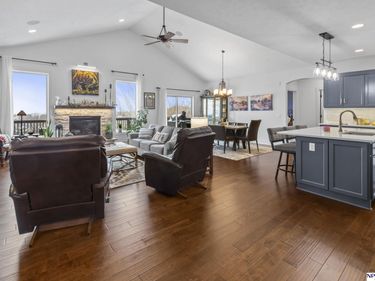 1010 S 17 Avenue, Blair, NE 68008