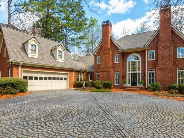 910 Curlew Court, Sandy Springs, GA 30327