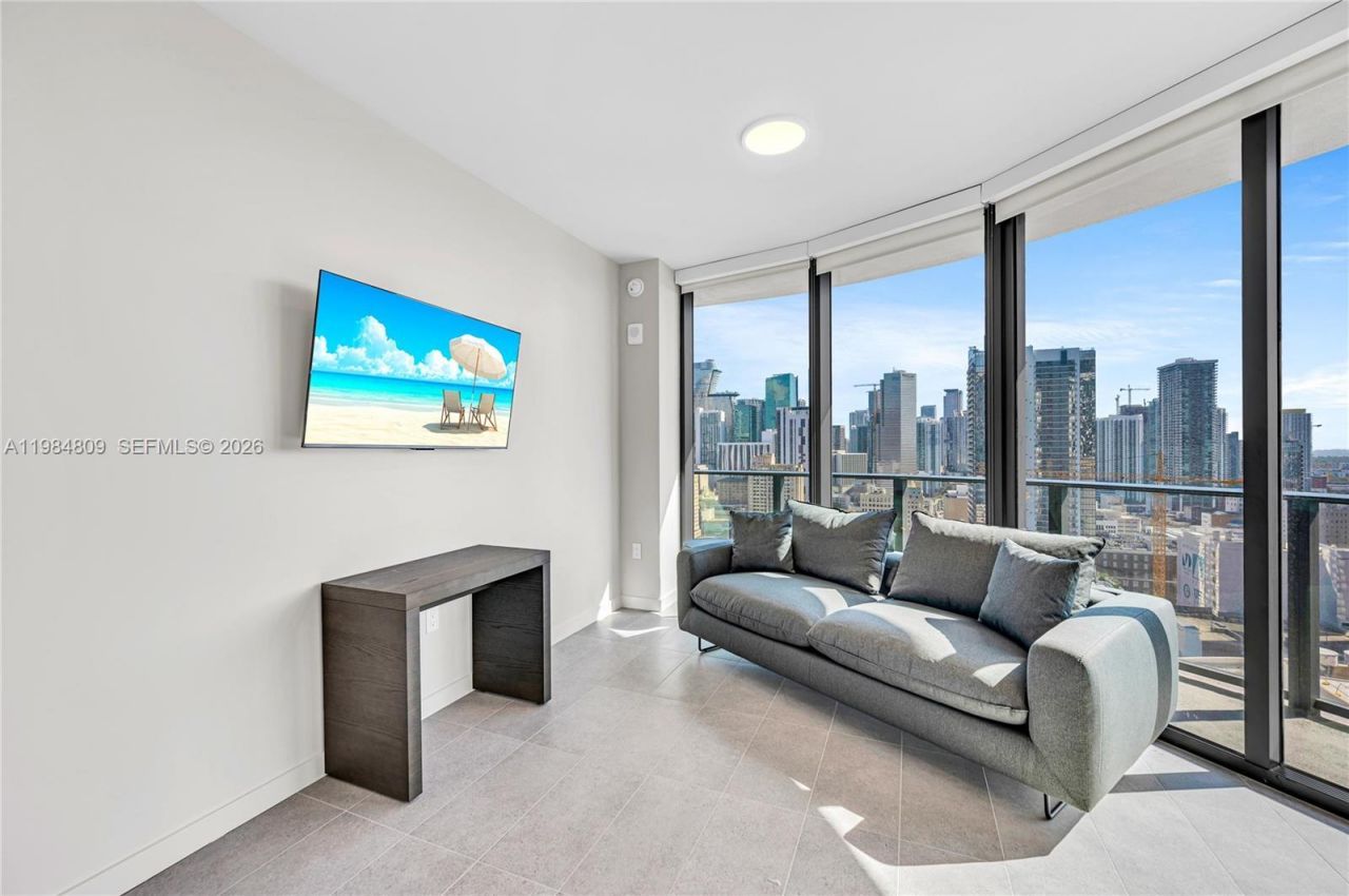 121 NE 5th St, Unit 3005, Miami, FL 33130 Photo