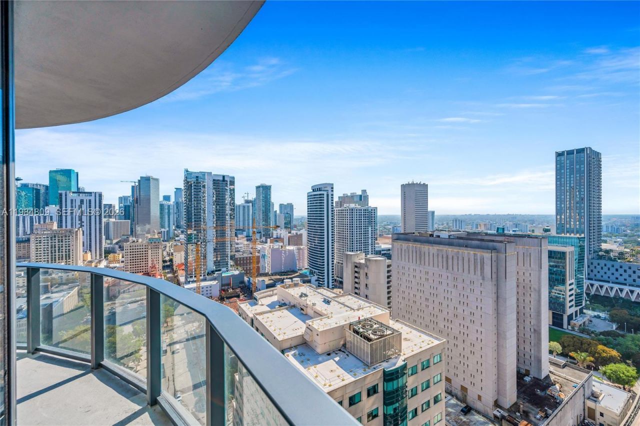 121 NE 5th St, Unit 3005, Miami, FL 33130 Photo