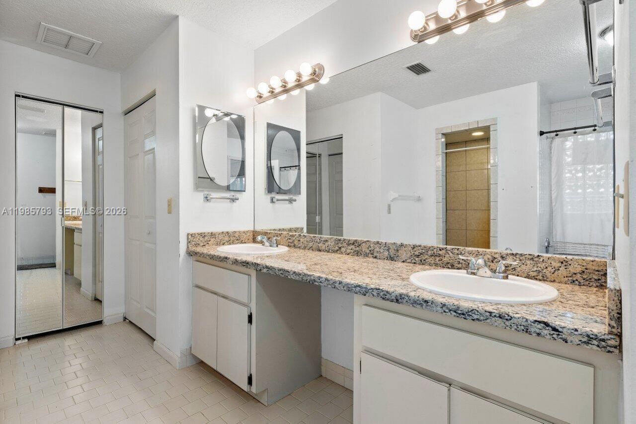 17315 N 60th Ln N , Loxahatchee, FL 33470 Photo