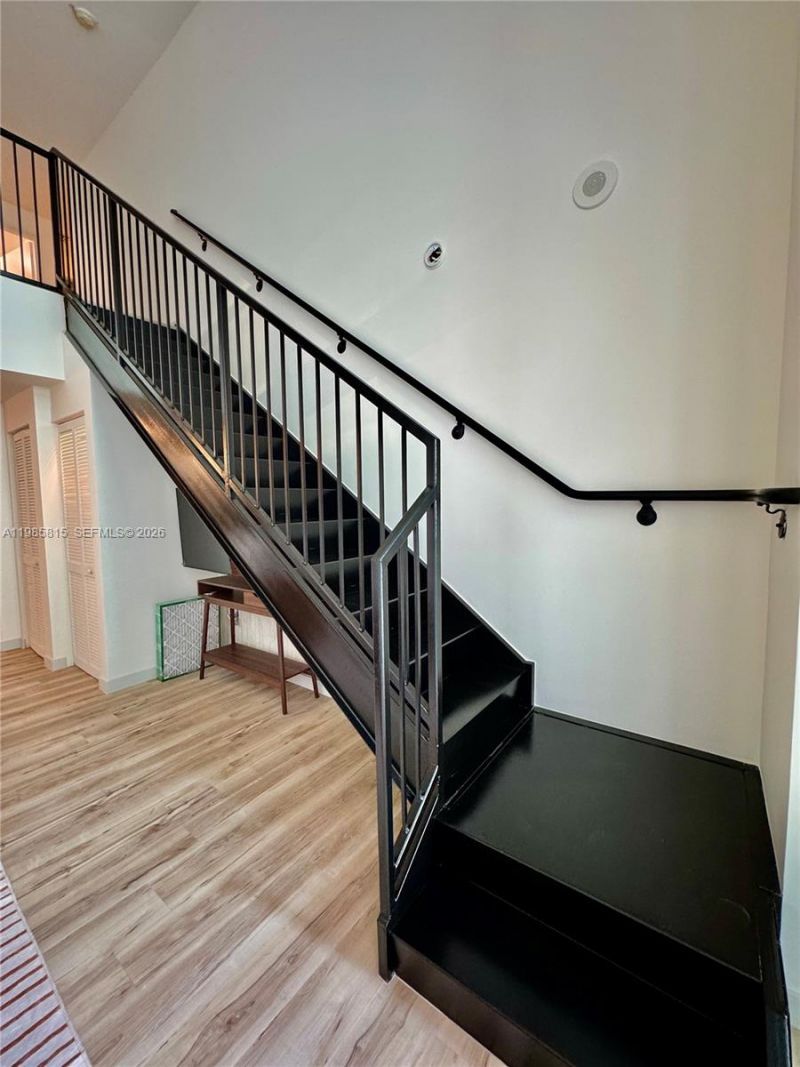 300 S Biscayne Blvd, Unit L-1210, Miami, FL 33131 Photo