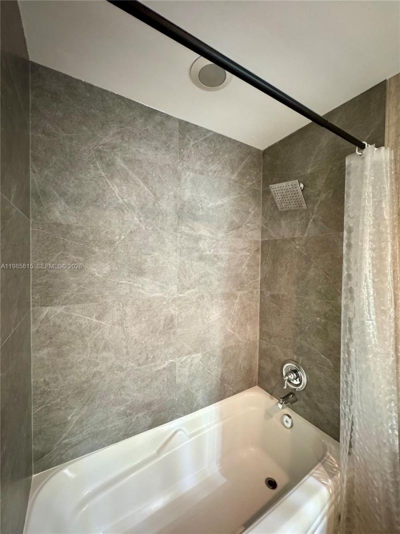 300 S Biscayne Blvd, Unit L-1210, Miami, FL 33131 Photo