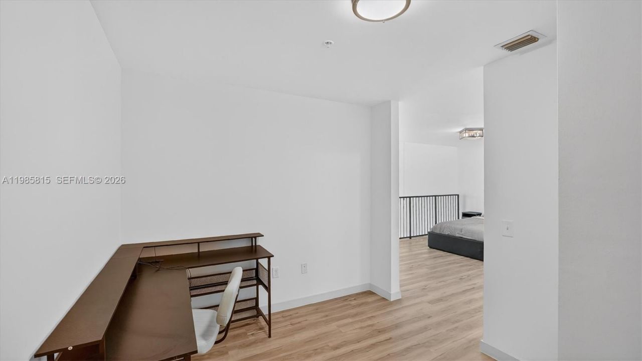 300 S Biscayne Blvd, Unit L-1210, Miami, FL 33131 Photo