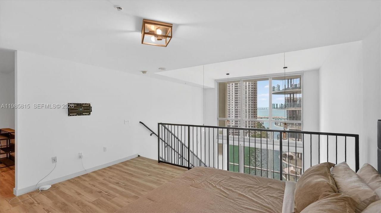 300 S Biscayne Blvd, Unit L-1210, Miami, FL 33131 Photo