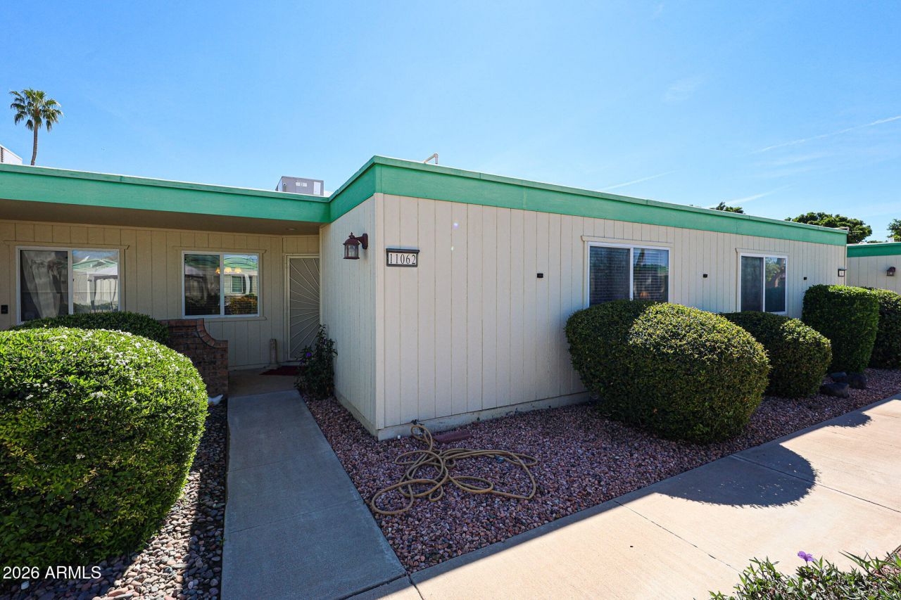 11062 W Coggins Drive, Sun City, AZ 85351 Main Photo