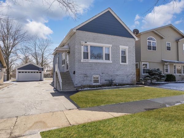 7731 45th Place, Lyons, IL 60534