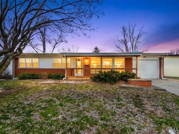 3155 Parker Road , St Louis, MO 63033