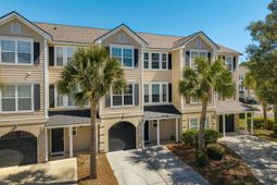 1474 Hamlin Park Circle photo 4