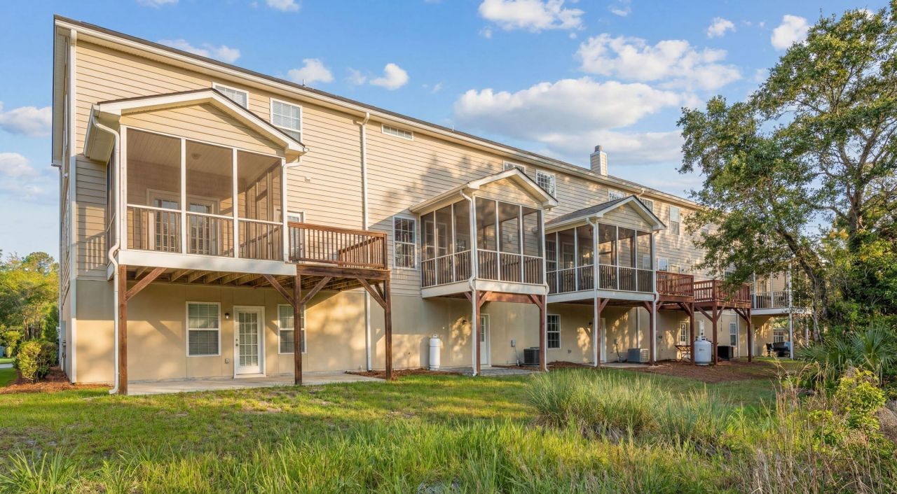 1474 Hamlin Park Circle Photo 4