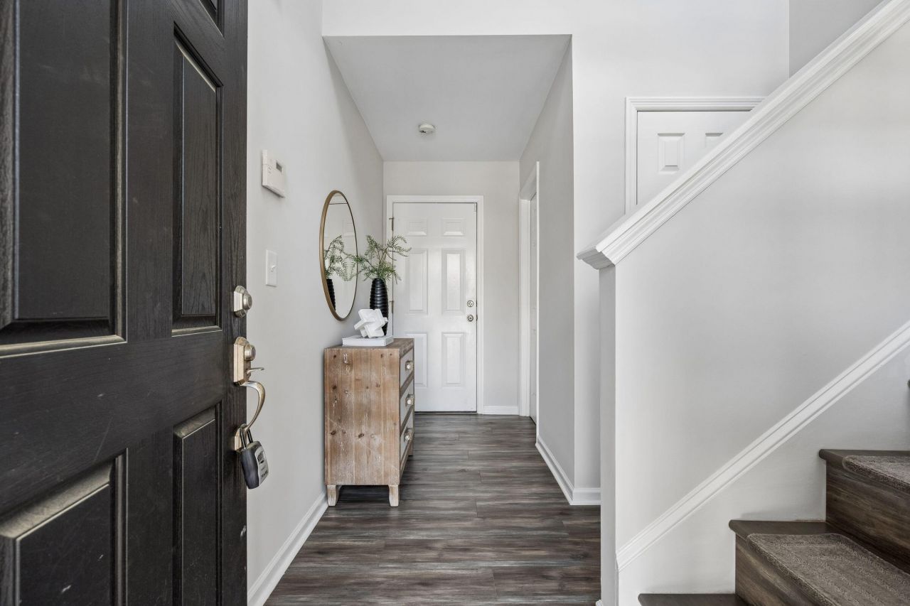 1474 Hamlin Park Circle Photo 7