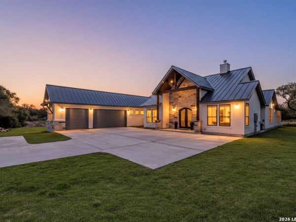 877 Annabelle Ave, Bulverde, TX 78163