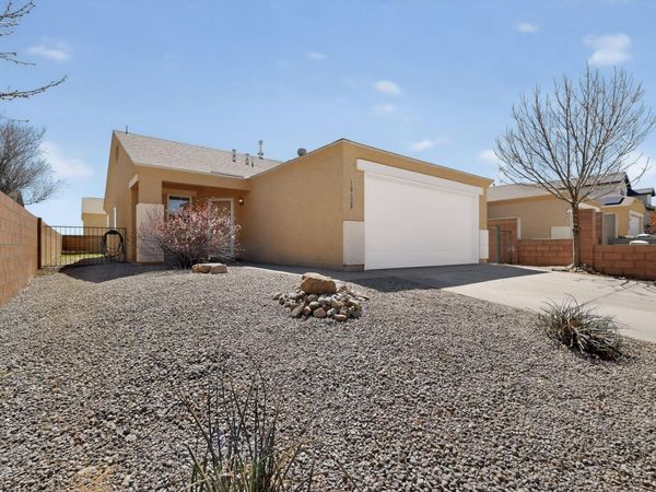 10628 Walnut Canyon Road SW, Albuquerque, NM 87121