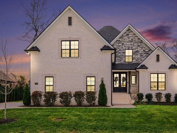 1124 Willow Springs Dr , Lebanon, TN 37087