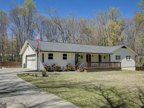 135 Bunny Lane, Fayetteville, GA 30215