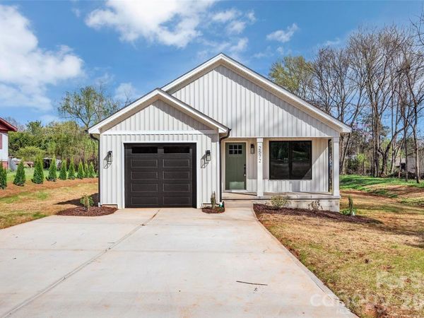 2572 Teague Street , Unit 28, Lincolnton, NC 28092