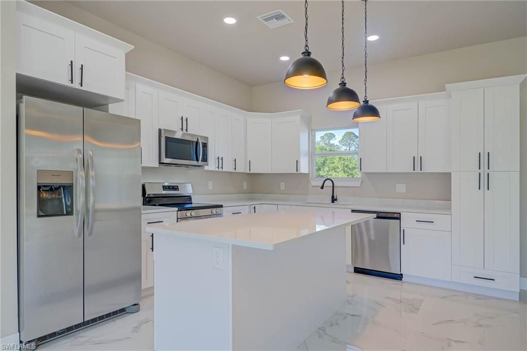 2023 Robert Ave , Alva, FL 33920 Photo