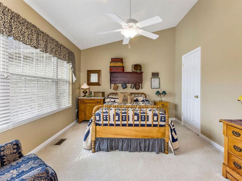 2344 Castle Pines Court, Hamilton, OH 45013 Photo 20