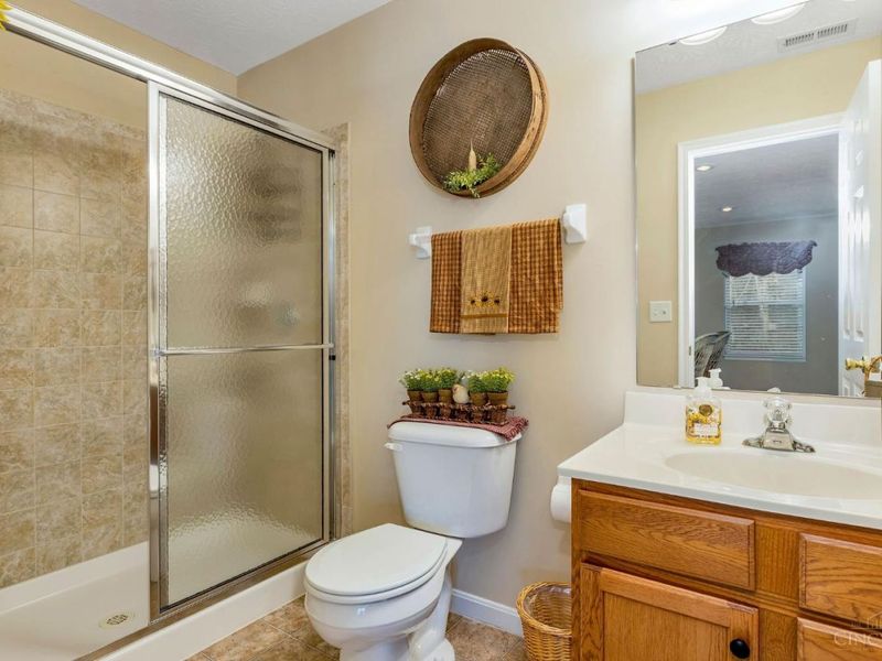 2344 Castle Pines Court, Hamilton, OH 45013 Photo 26