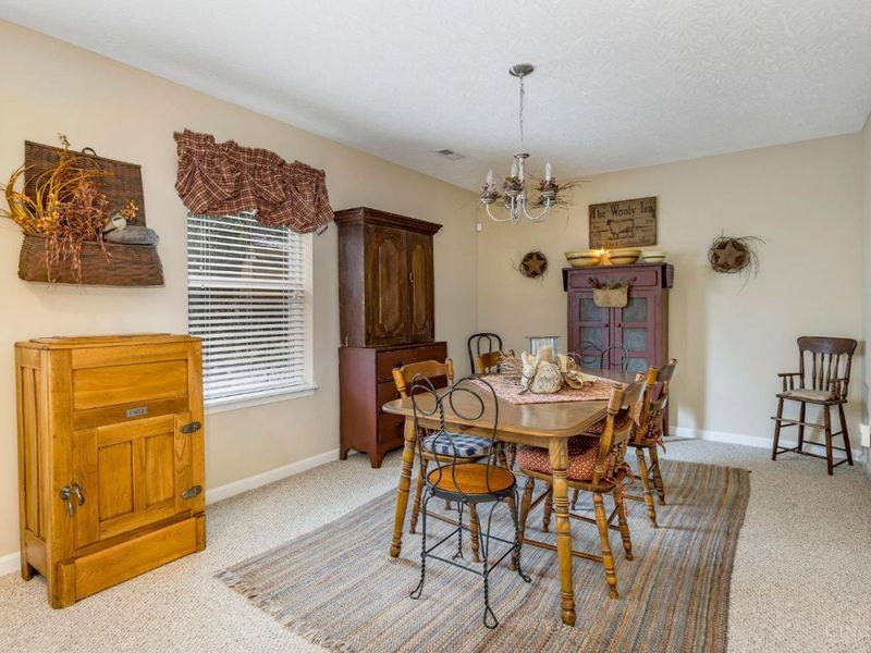 2344 Castle Pines Court, Hamilton, OH 45013 Photo 28