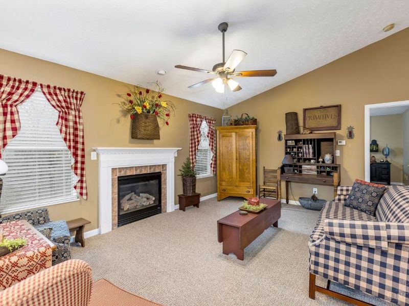 2344 Castle Pines Court, Hamilton, OH 45013 Photo 6