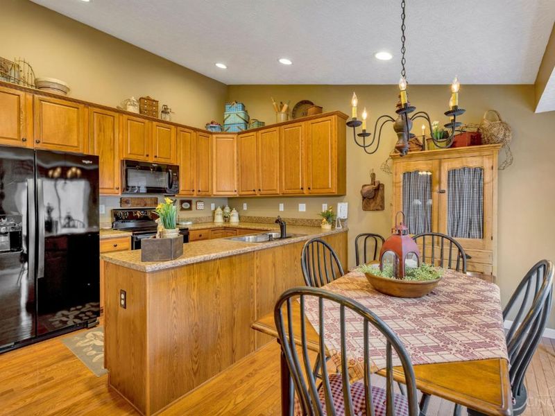 2344 Castle Pines Court, Hamilton, OH 45013 Photo 9