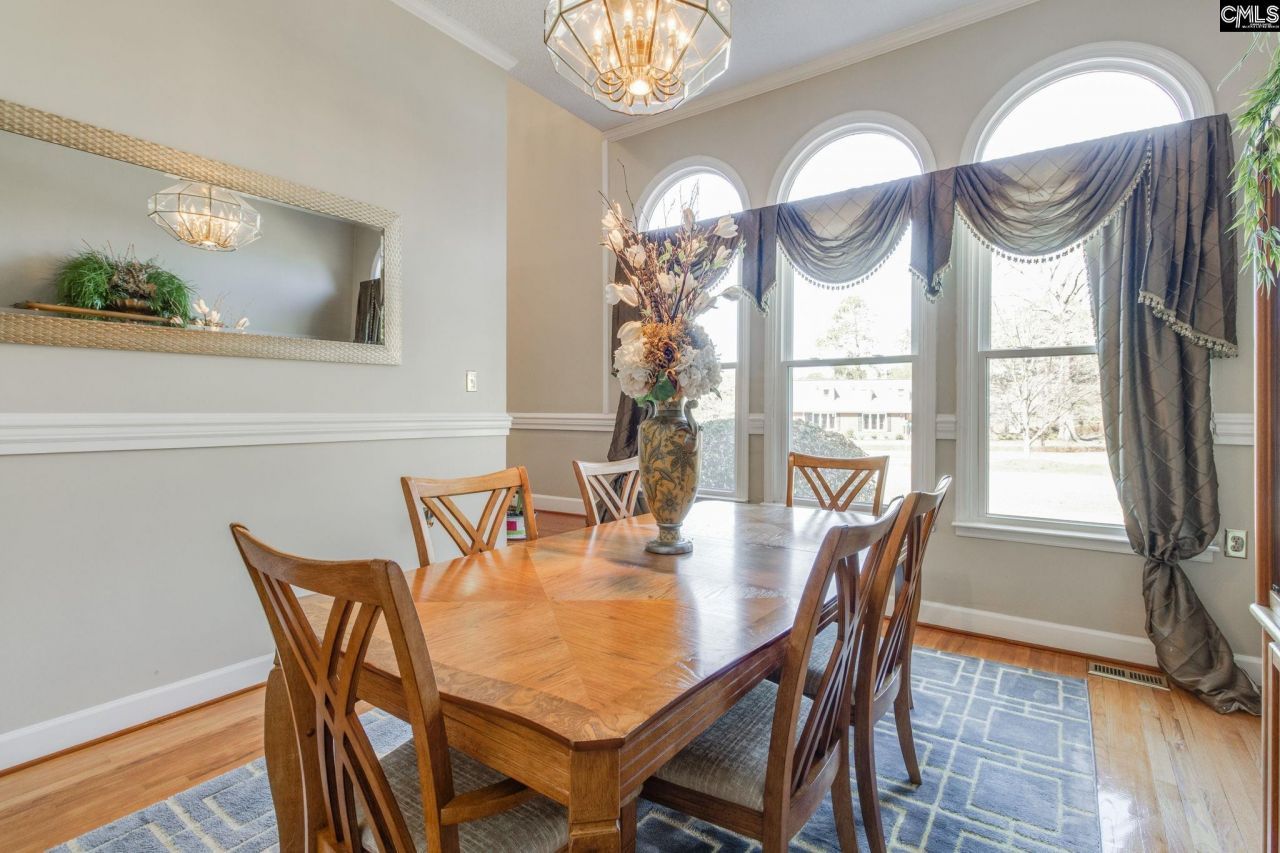 701 Kinlock Court  Photo 10