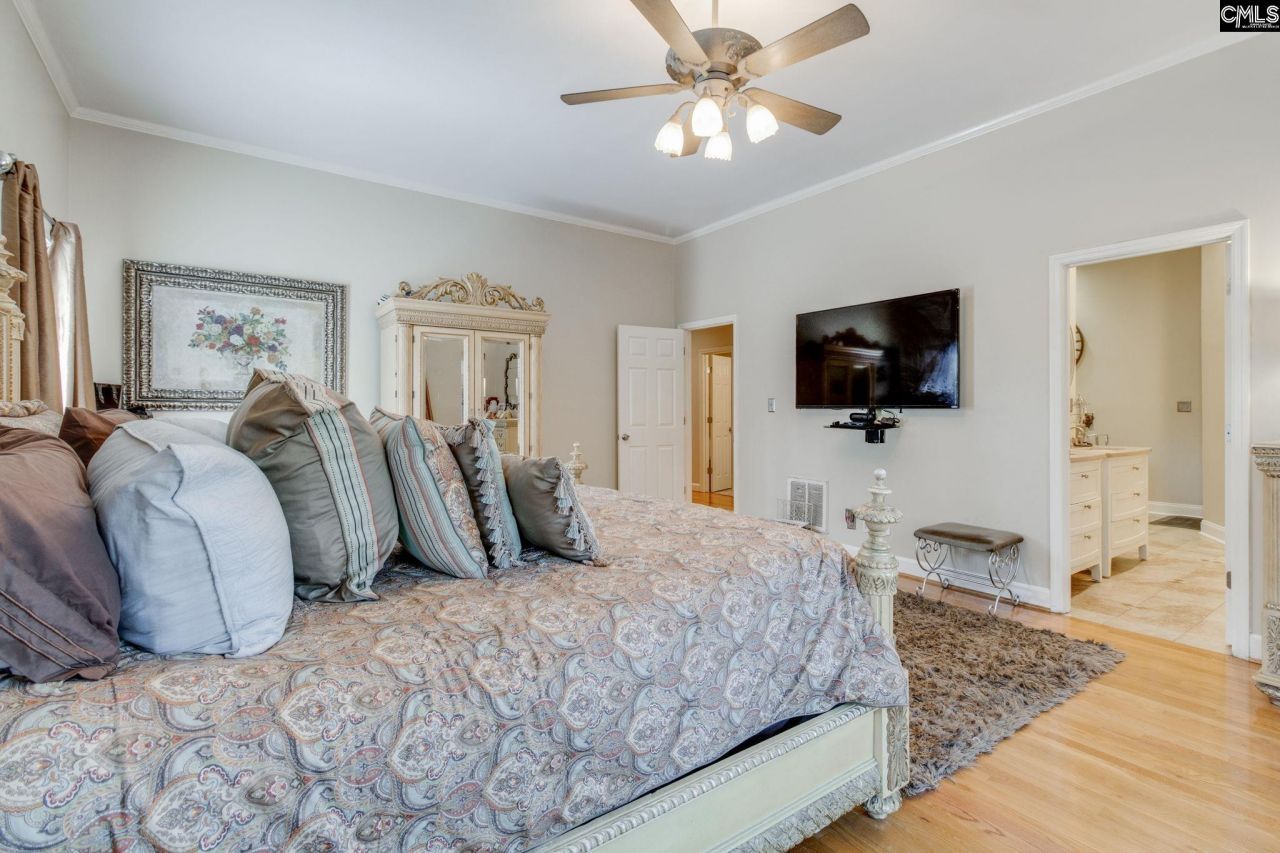 701 Kinlock Court  Photo 22